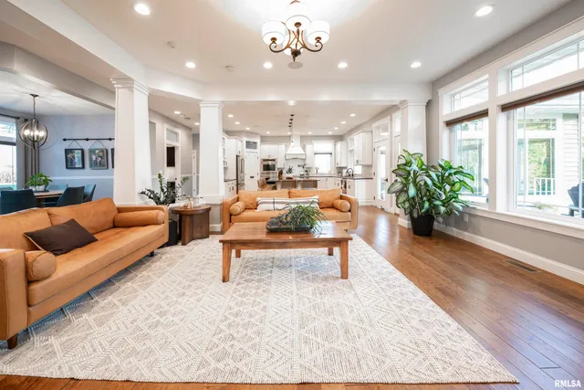 $945,000 | 480 Township Road 150, Toulon, IL 61483