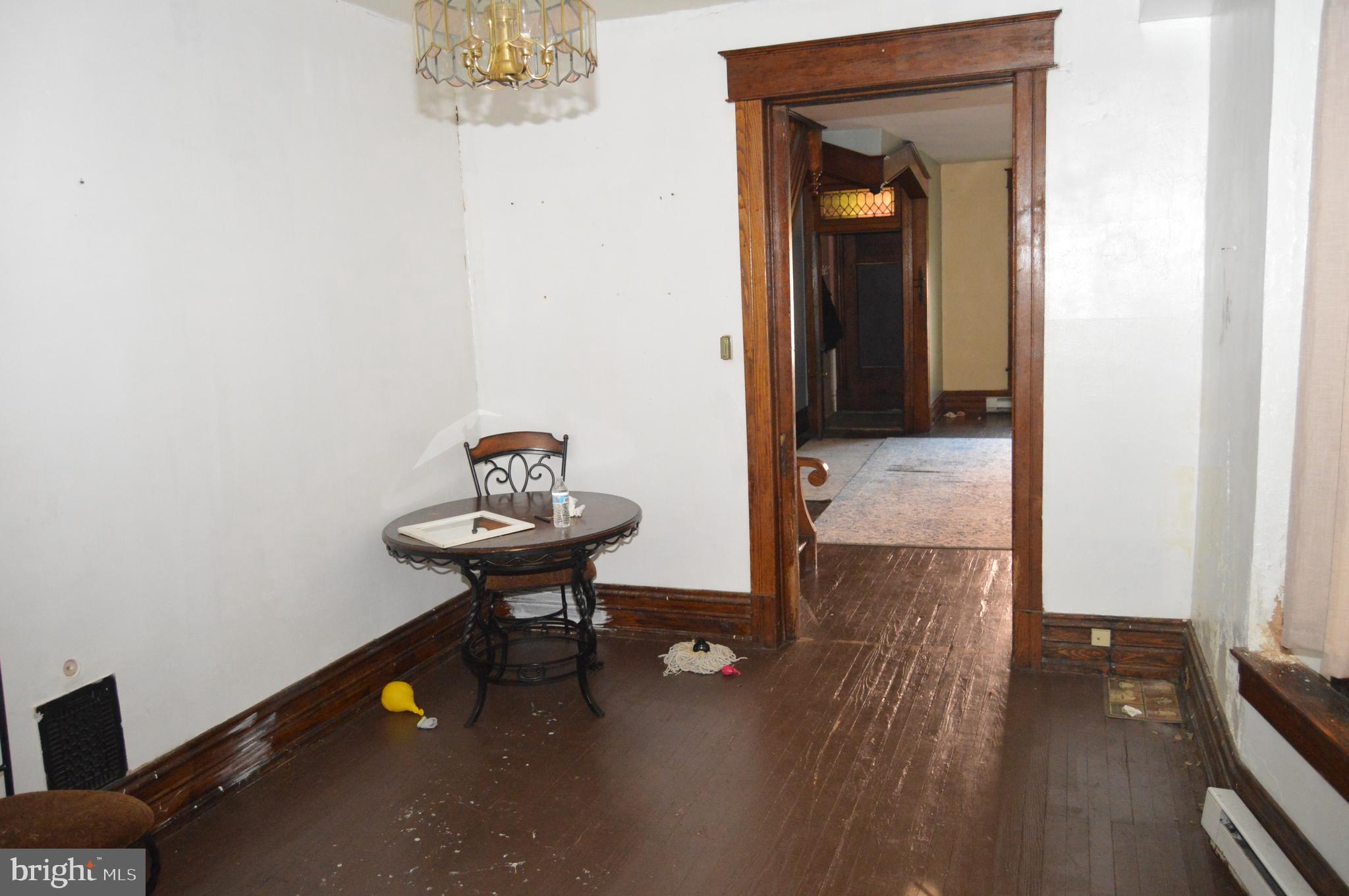 802 Chestnut Street Reading, PA 19602 - Photo 11 of 38 Dining Room