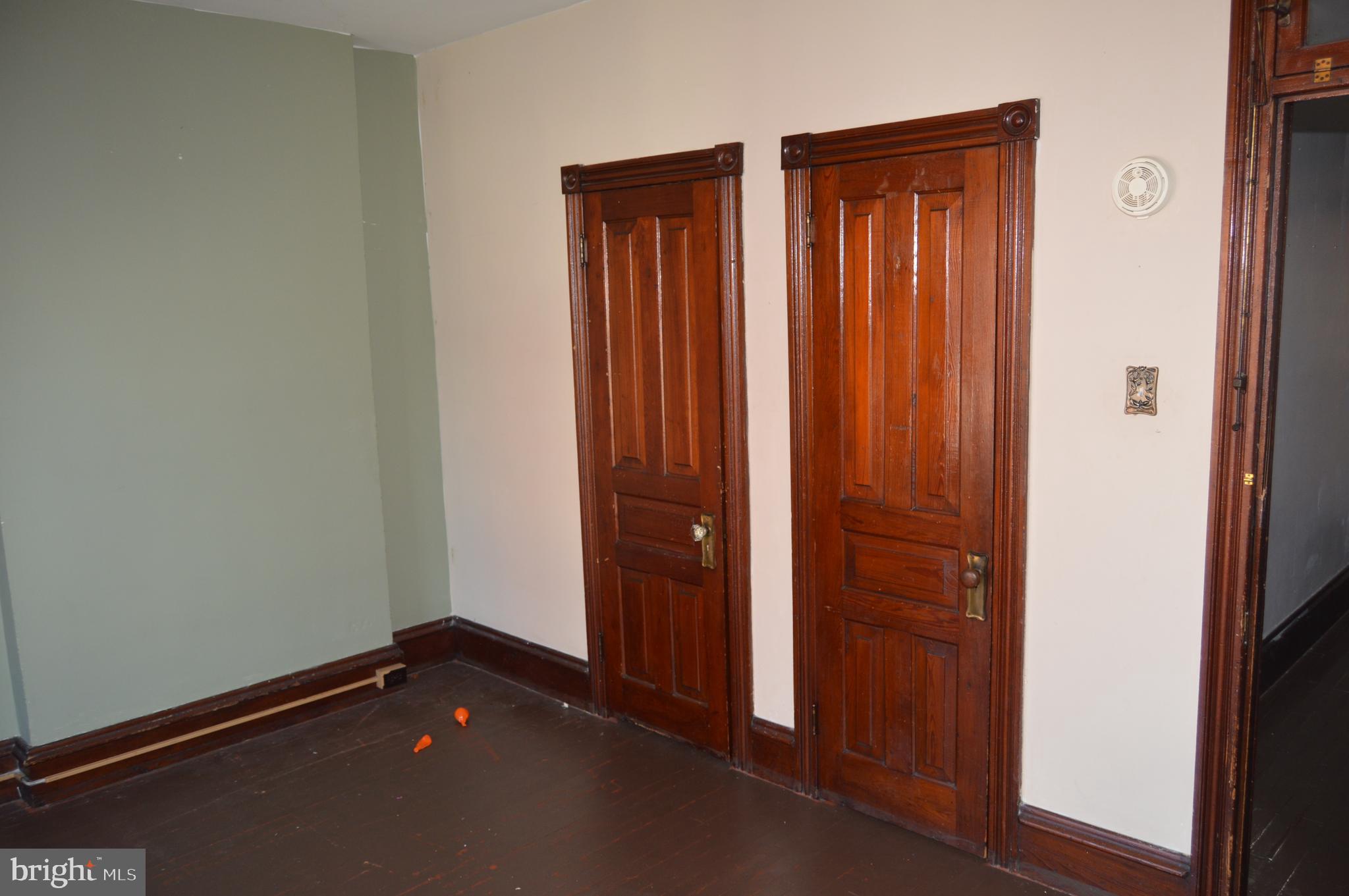 802 Chestnut Street Reading, PA 19602 - Photo 17 of 38 Primary Bedroom