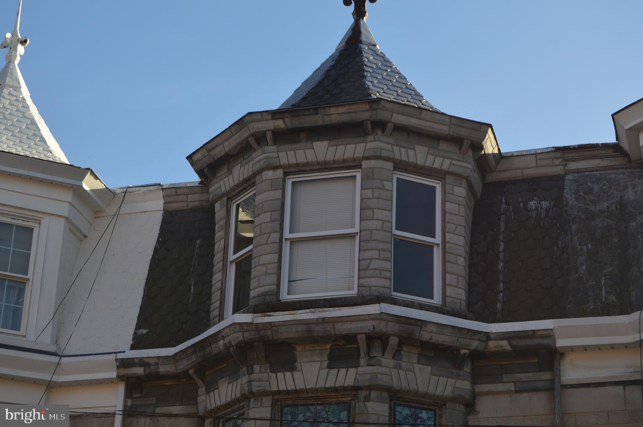 802 Chestnut Street Reading, PA 19602 - Photo 36 of 38 Lovely original architecture