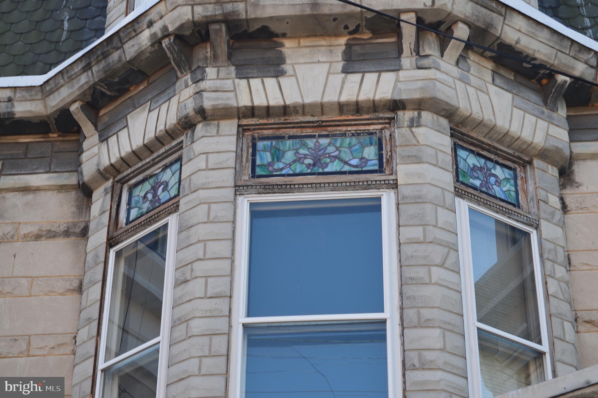 802 Chestnut Street Reading, PA 19602 - Photo 37 of 38 Lovely original architecture