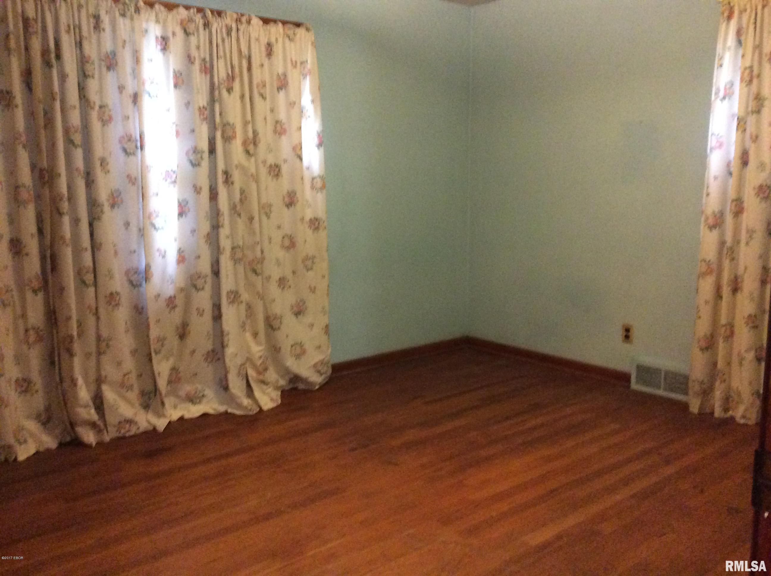 2001 Waltonville Road Mount Vernon, IL 62864 - Photo 24 of 35 Gallery Image 24