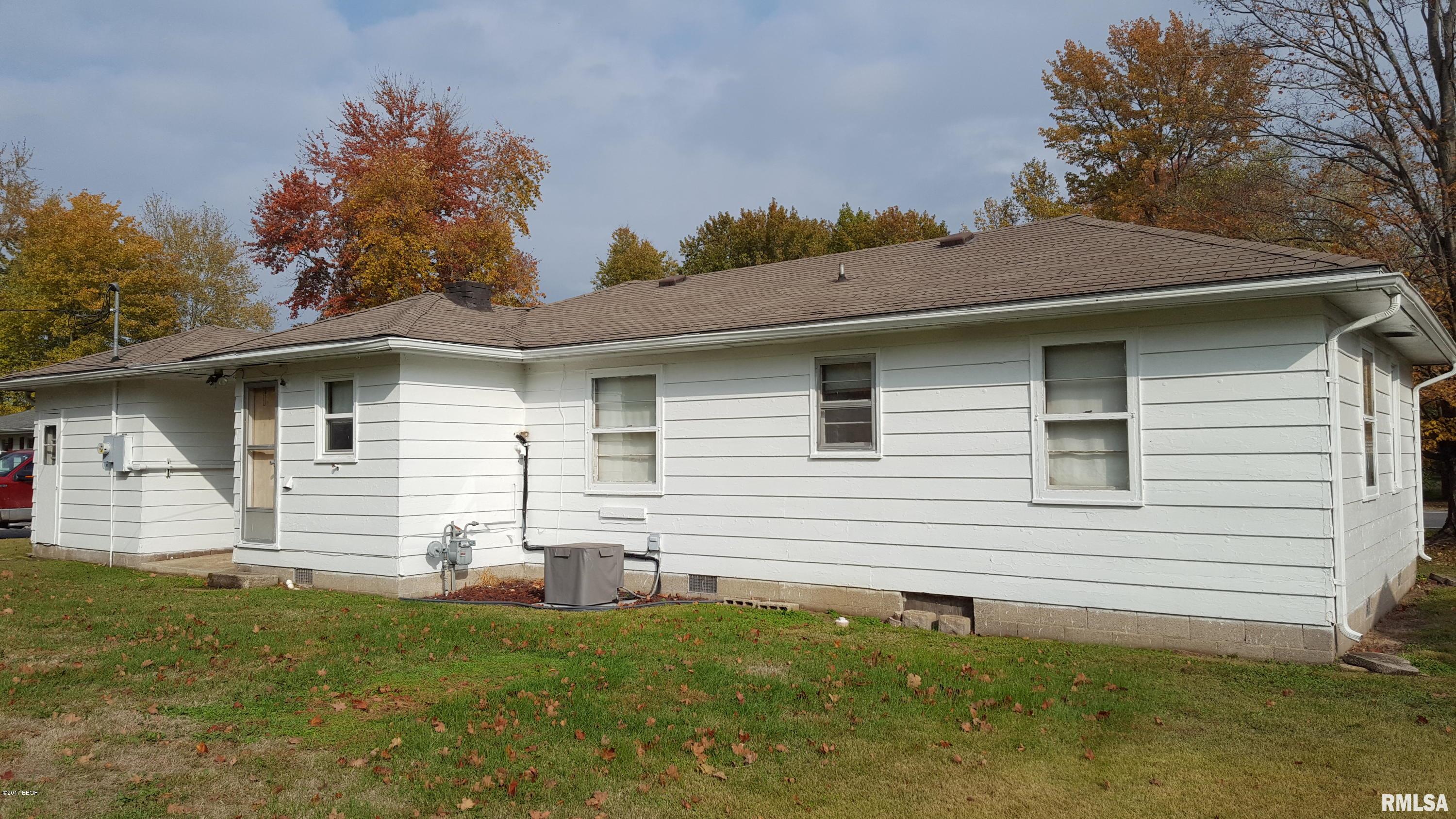 2001 Waltonville Road Mount Vernon, IL 62864 - Photo 3 of 35 Gallery Image 3