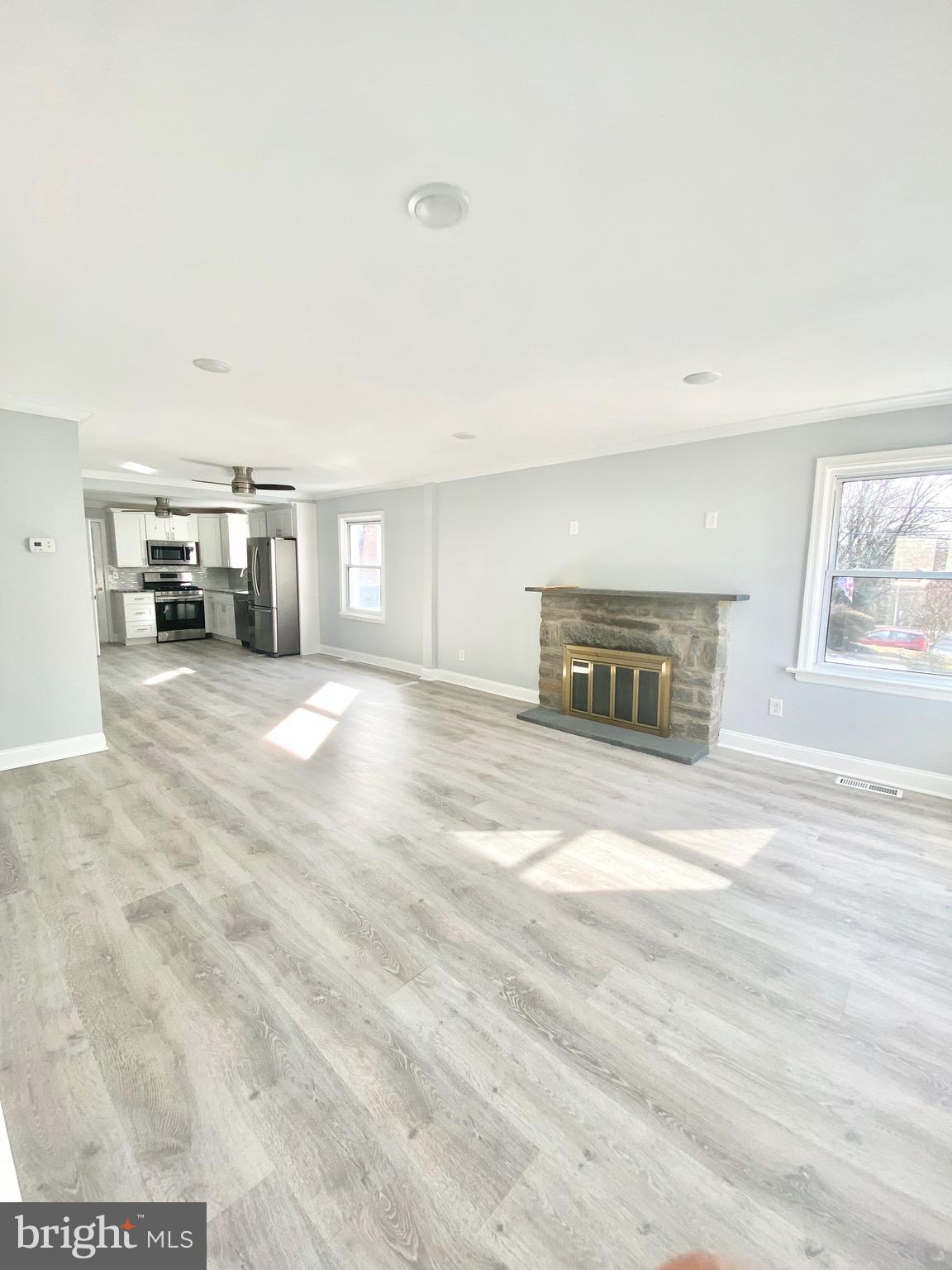 2906 Burden Road Brookhaven, PA 19015 - Photo 4 of 24 Gallery Image 4