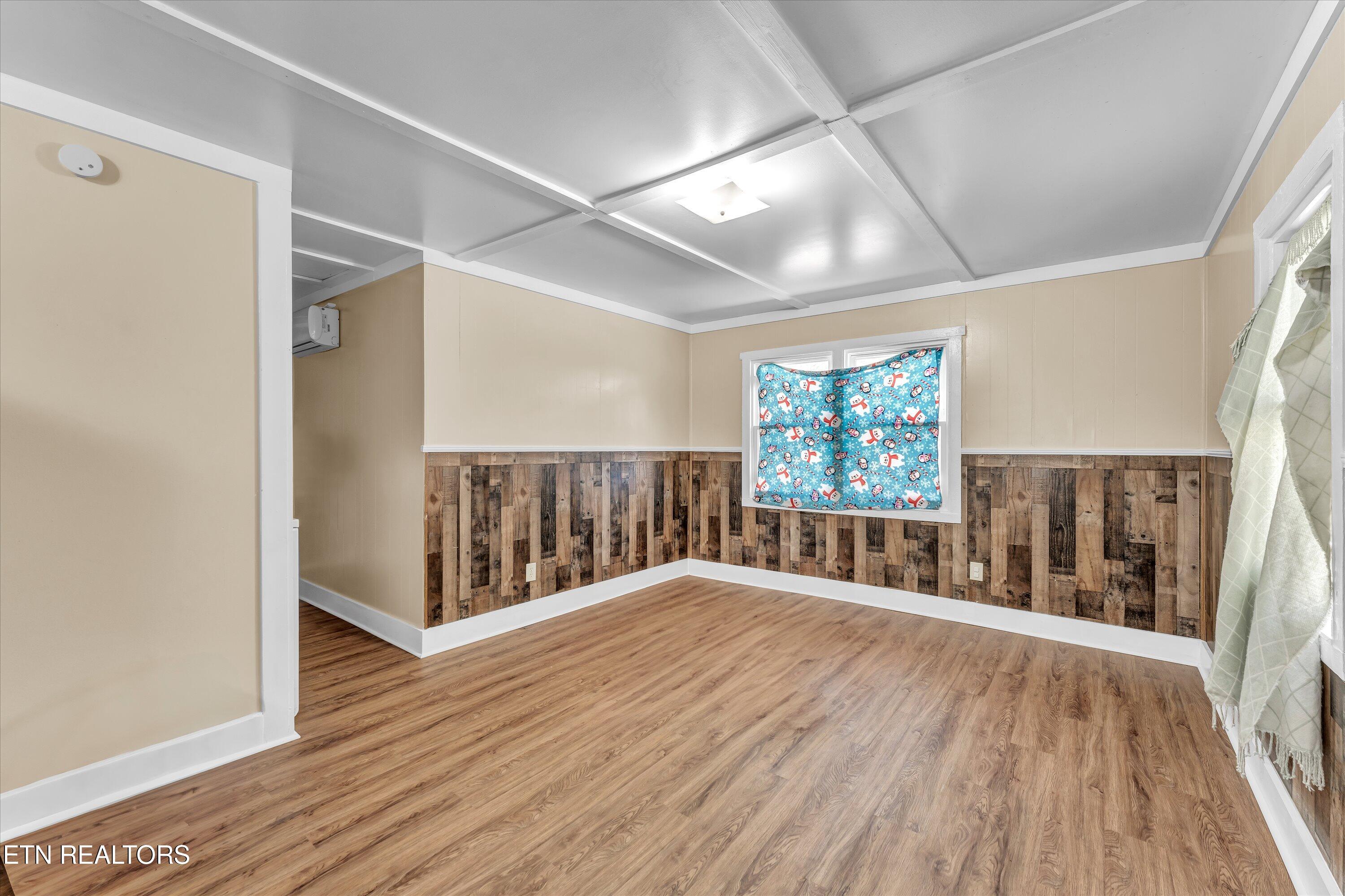 558-560 West Outer Drive Oak Ridge, TN 37830 - Photo 14 of 29 15-558 - 560 W Outer Dr-15