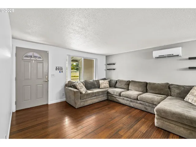 $435,000 | 596 Blackfoot Avenue, Eugene, OR 97404