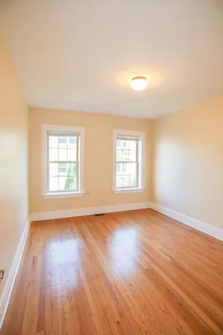 $2,600 | 2050 West Summerdale Avenue, Unit 1C, Chicago, IL 60625