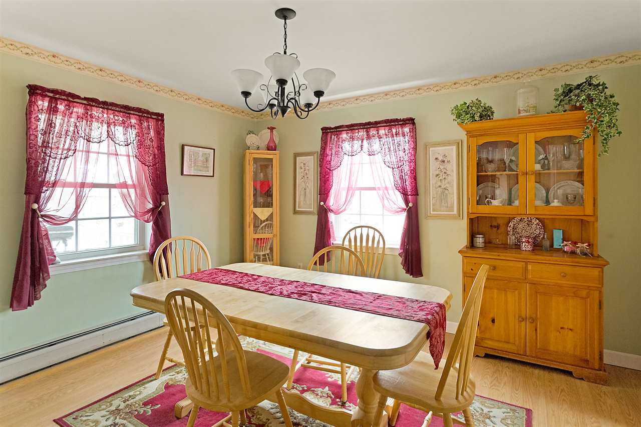 47 Hampton Falls Road Exeter, NH 03833 - Photo 15 of 39