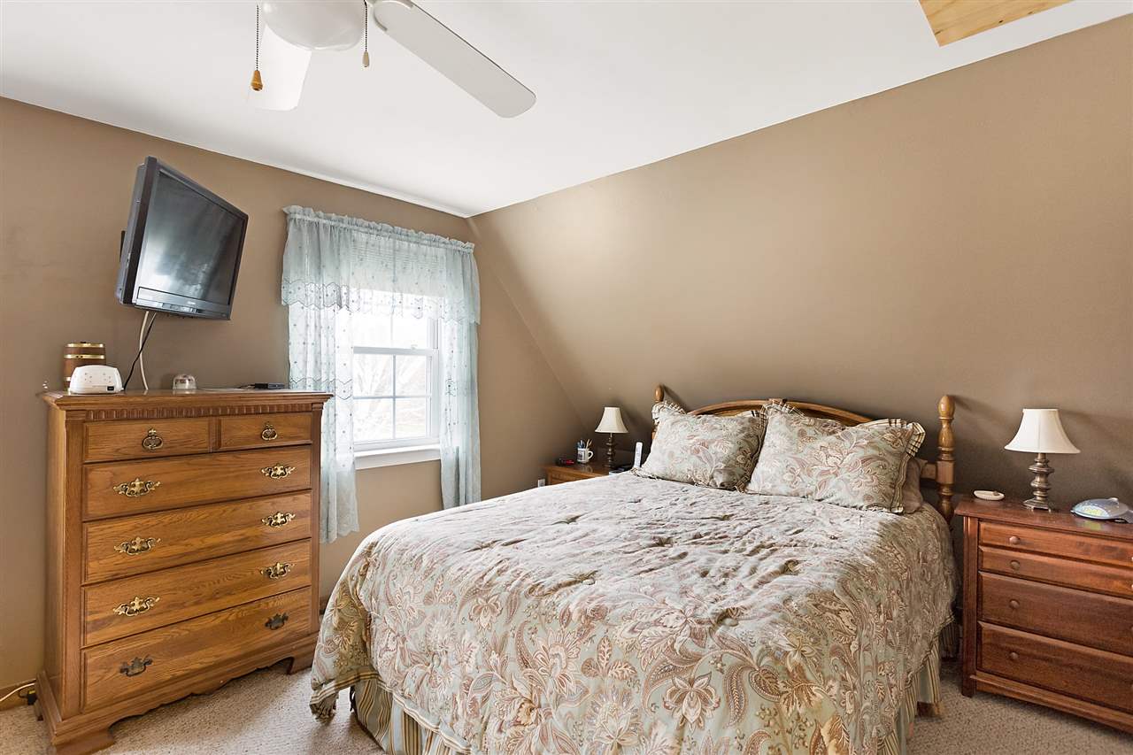 47 Hampton Falls Road Exeter, NH 03833 - Photo 21 of 39