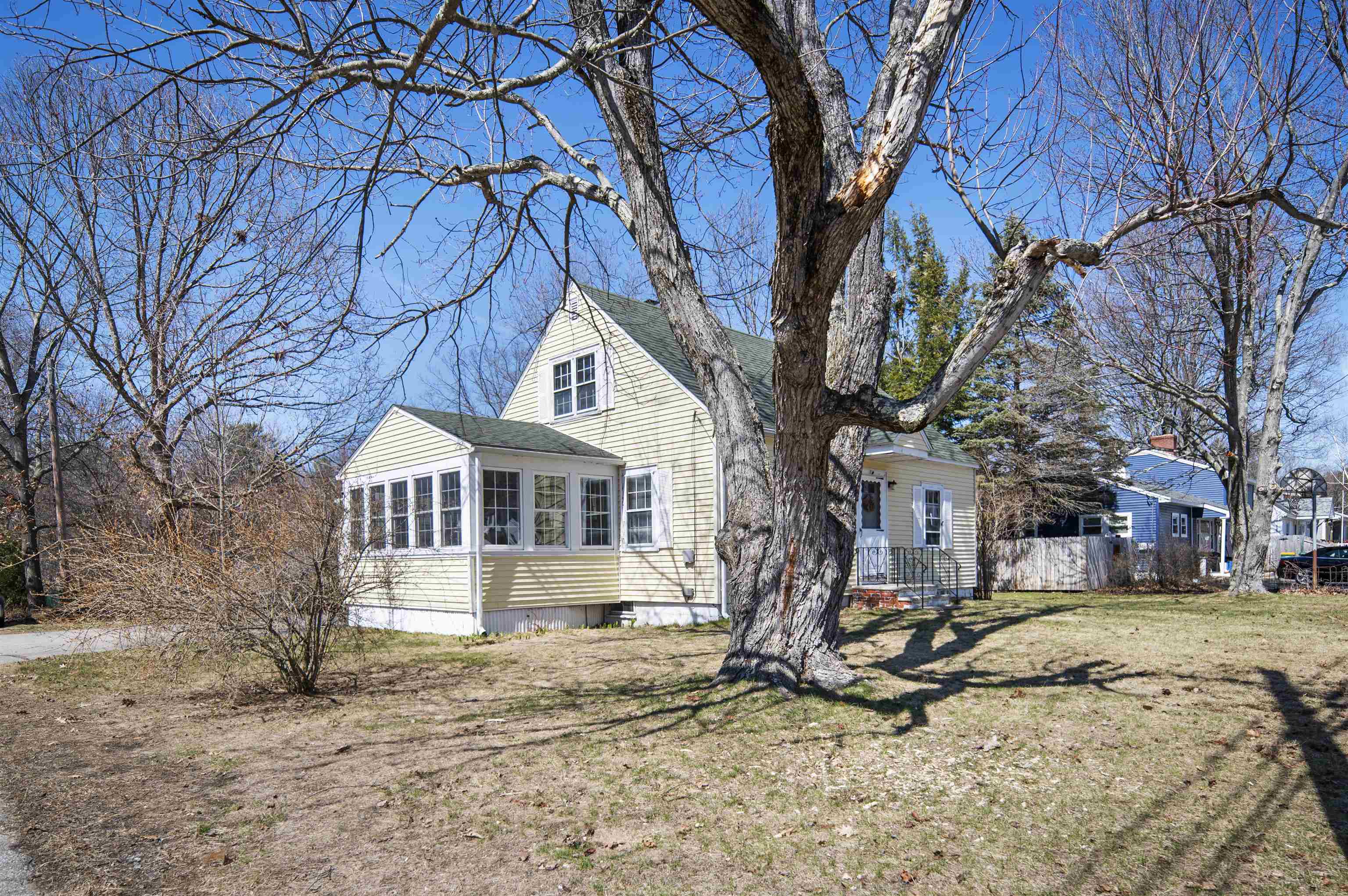 51 Richardson Street Rochester, NH 03867 - Photo 26 of 40