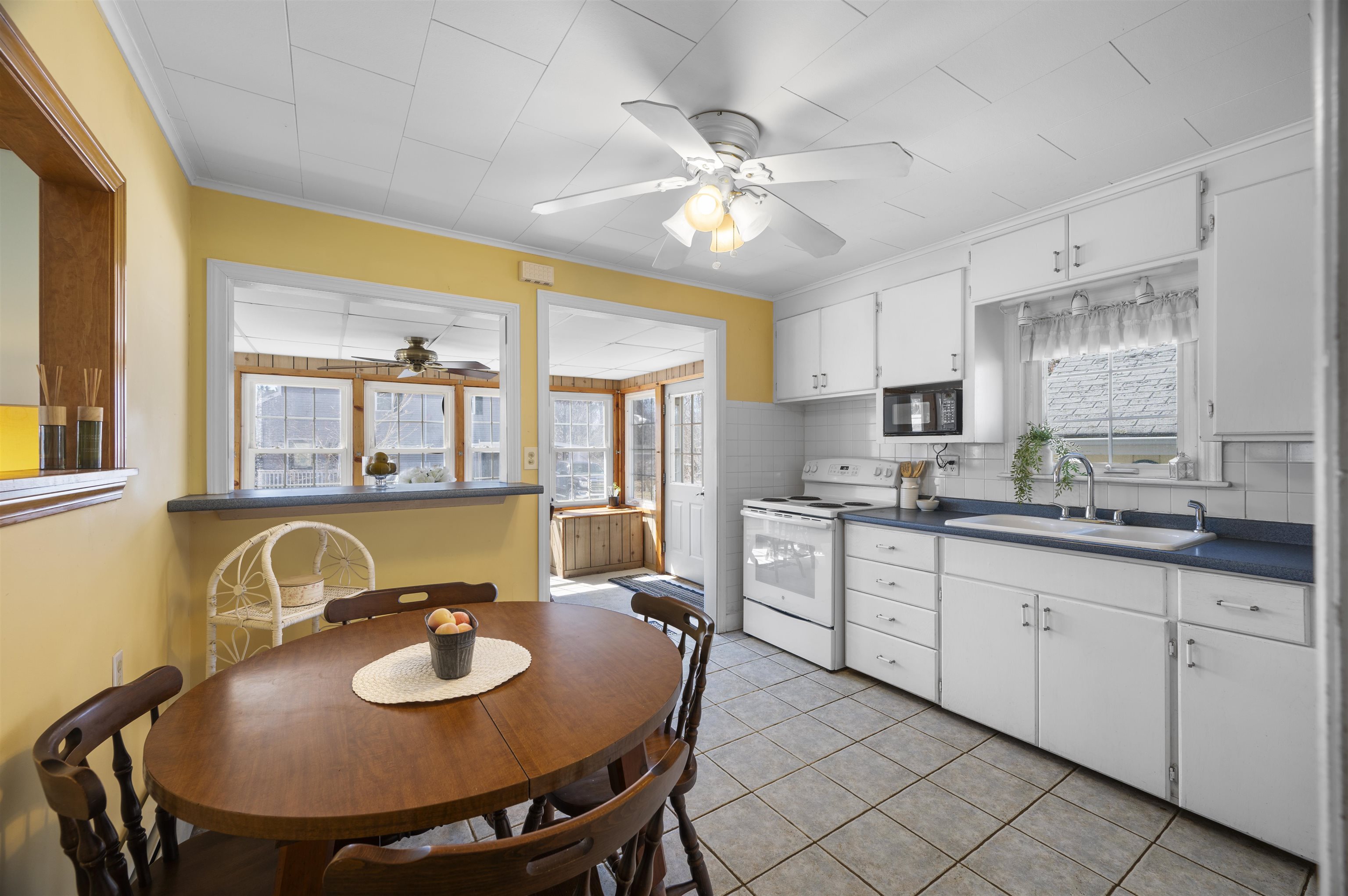 51 Richardson Street Rochester, NH 03867 - Photo 10 of 40