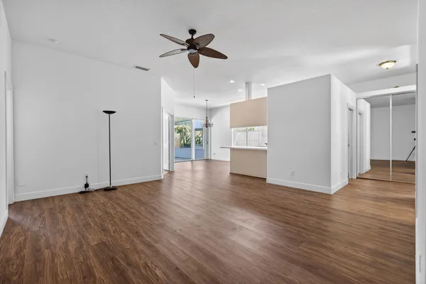 $599,000 | 1065 Bedford Avenue, Palm Beach Gardens, FL 33403