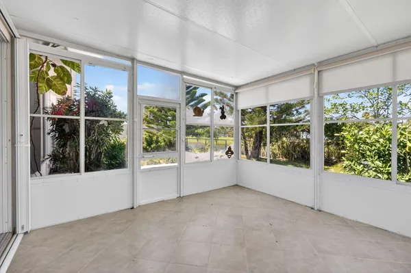$599,000 | 1065 Bedford Avenue, Palm Beach Gardens, FL 33403