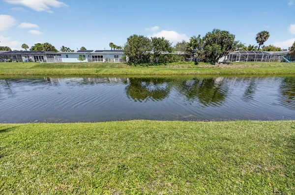 $599,000 | 1065 Bedford Avenue, Palm Beach Gardens, FL 33403