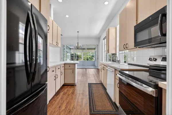 $599,000 | 1065 Bedford Avenue, Palm Beach Gardens, FL 33403