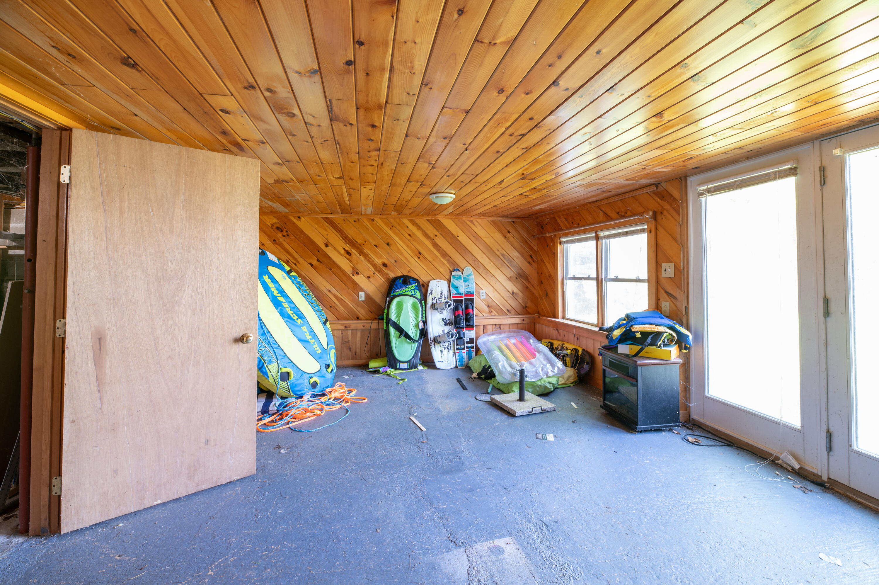 79 Williamson Road Manchester, ME 04351 - Photo 40 of 45 Interior22