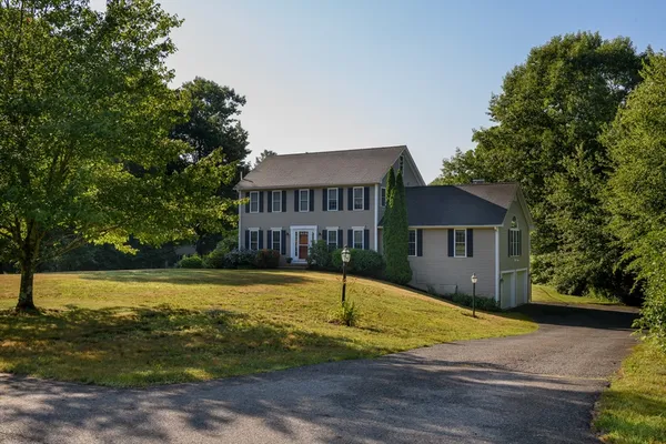 $649,900 | 9 Cameron Drive, Rutland, MA 01543