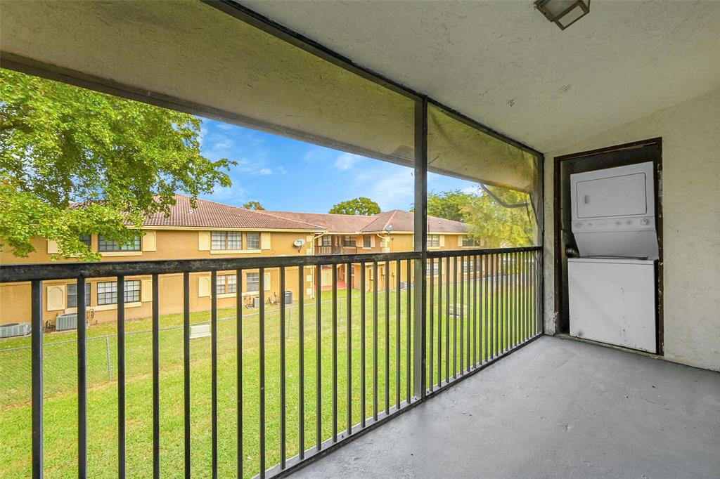 2578 Riverside Drive, Unit 421 Coral Springs, FL 33065 - Photo 23 of 29