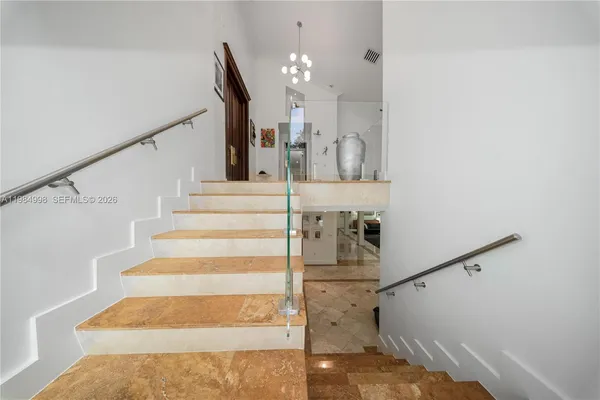 $4,250,000 | 5981 Southwest 136th Street, Pinecrest, FL 33156