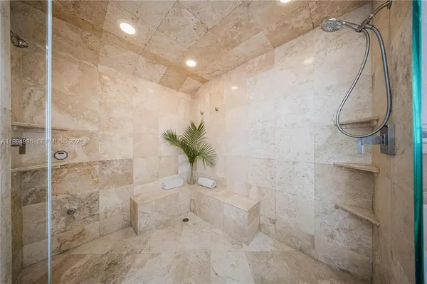 $4,250,000 | 5981 Southwest 136th Street, Pinecrest, FL 33156