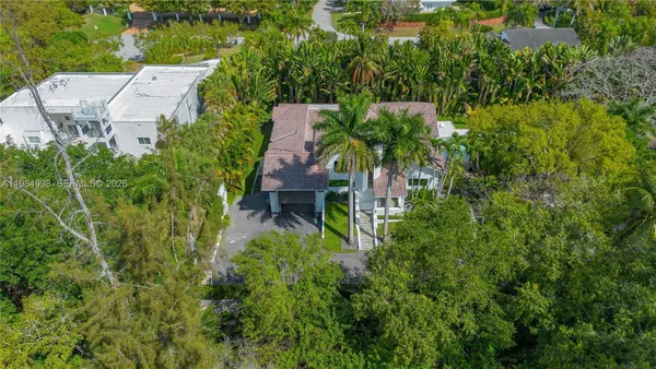 $4,250,000 | 5981 Southwest 136th Street, Pinecrest, FL 33156