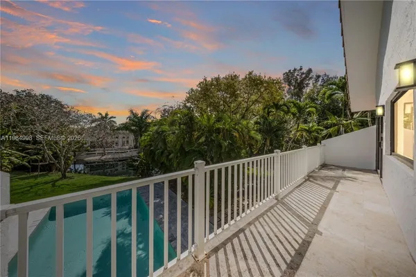$4,250,000 | 5981 Southwest 136th Street, Pinecrest, FL 33156