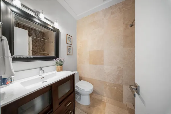 $4,250,000 | 5981 Southwest 136th Street, Pinecrest, FL 33156