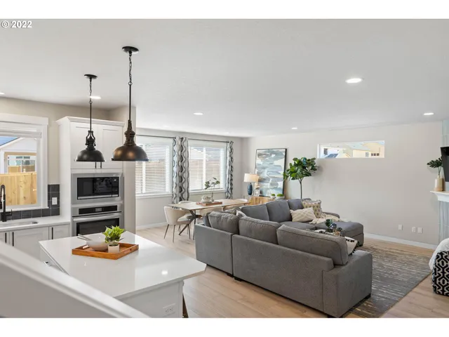 $649,960 | 10128 Southeast Hornaday Avenue, Unit 372, Happy Valley, OR 97086