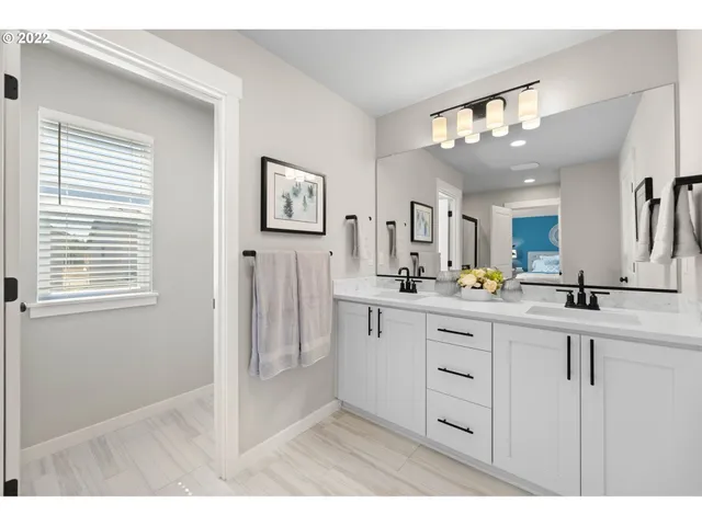 $649,960 | 10128 Southeast Hornaday Avenue, Unit 372, Happy Valley, OR 97086