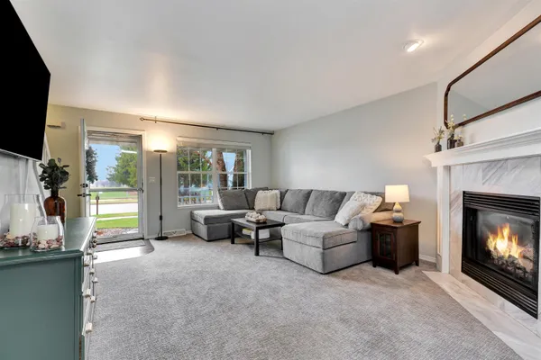 $360,000 | 143 Olde School Road, Neenah, WI 54956