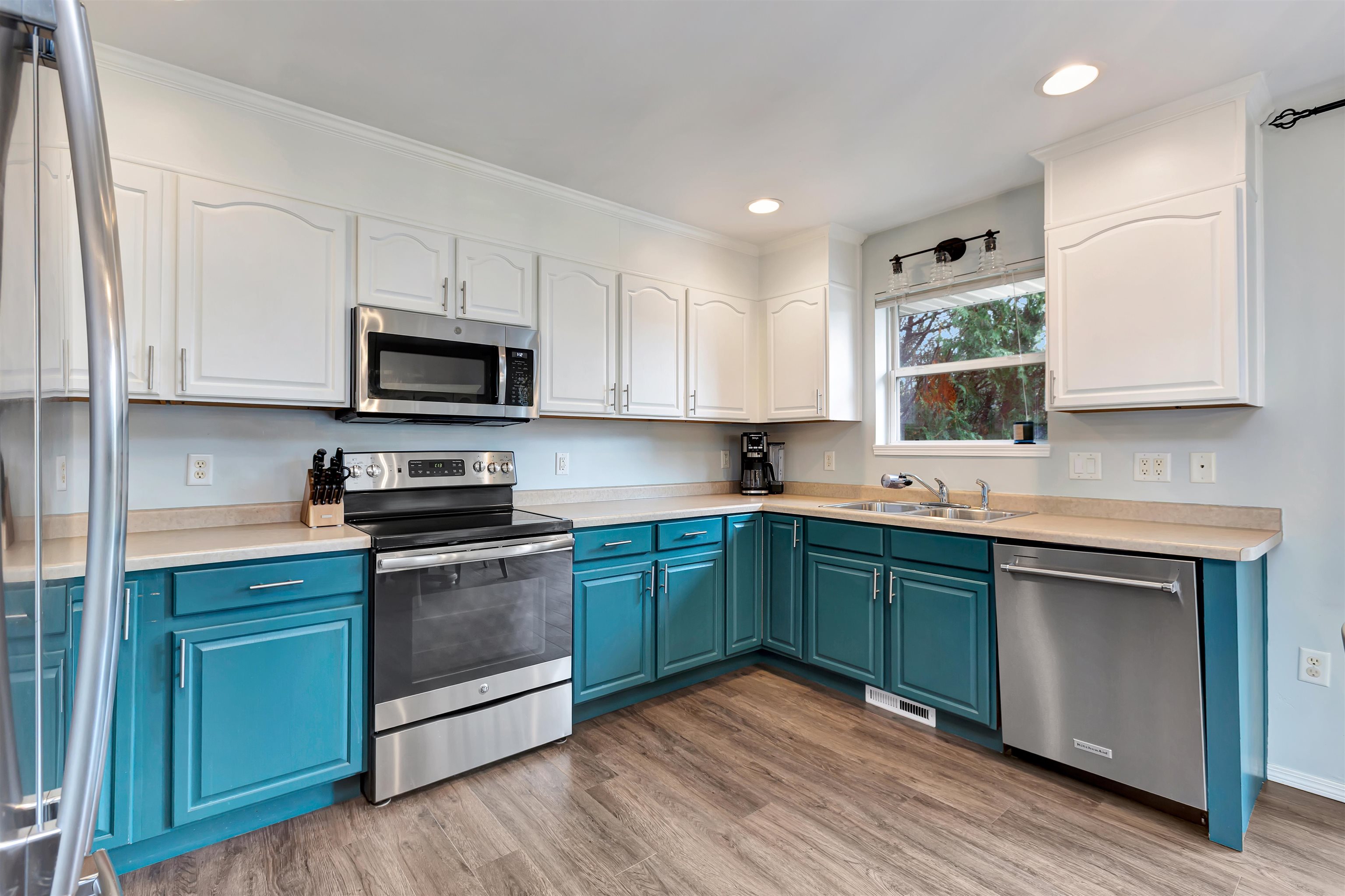 143 Olde School Road Neenah, WI 54956 - Photo 10 of 33