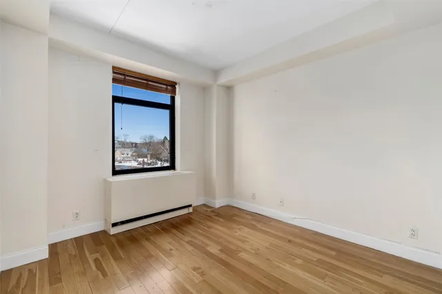 $1,029,000 | 3536 Cambridge Avenue, Unit 7E | Central Riverdale