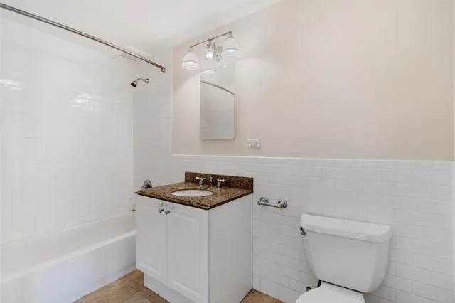 $1,029,000 | 3536 Cambridge Avenue, Unit 7E | Central Riverdale