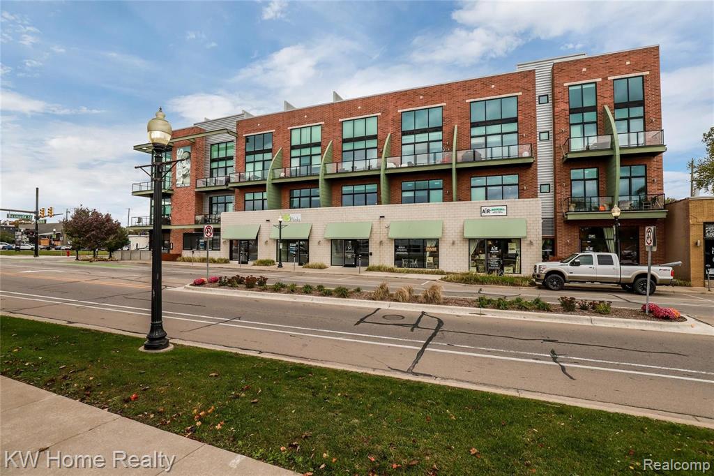 211 East 9 Mile Road, Unit 313 Ferndale, MI 48220 - Photo 31 of 33