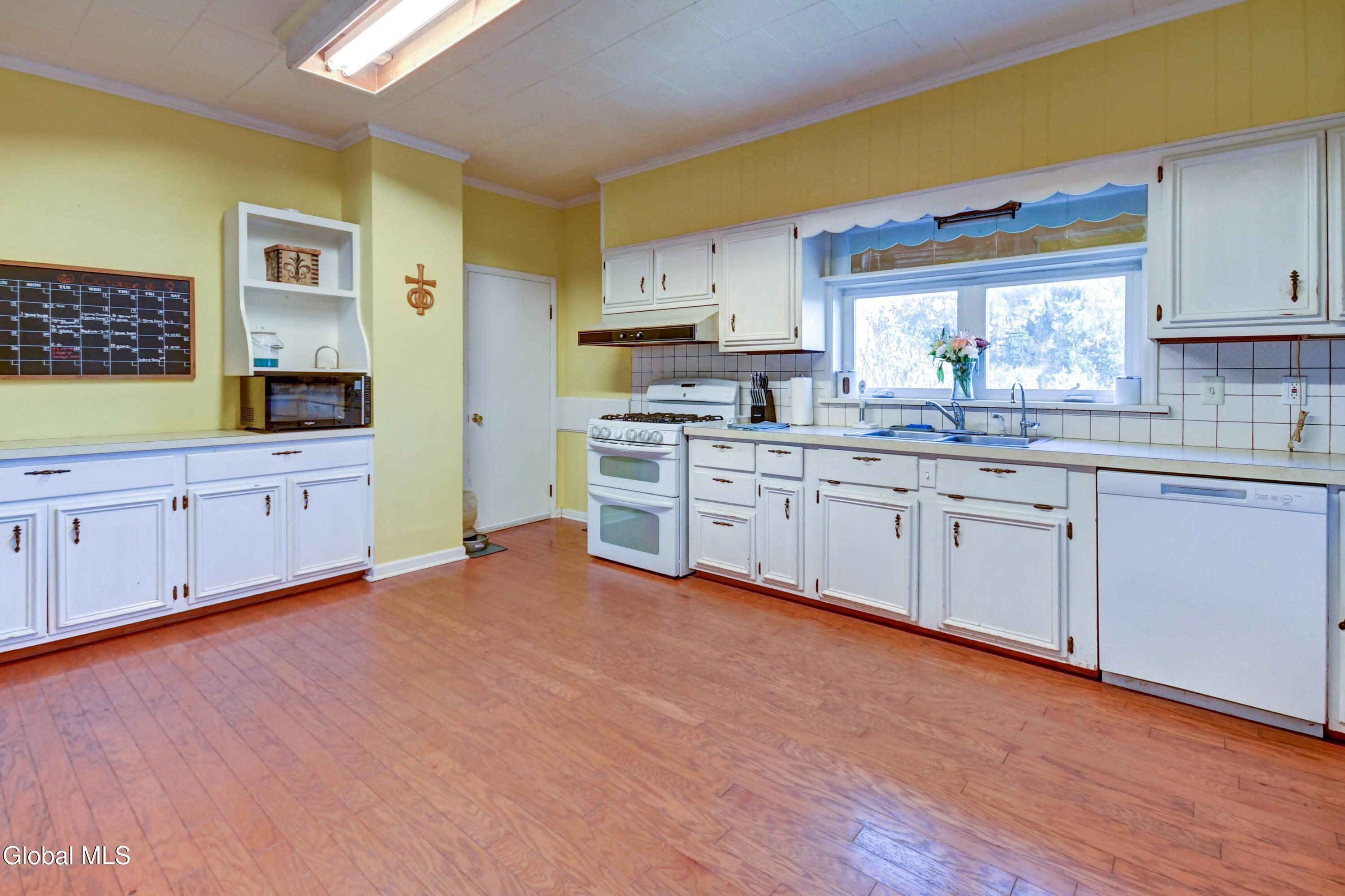 412 Auriesville Road Glen, NY 12072 - Photo 29 of 66 412 Auriesville Rd-20