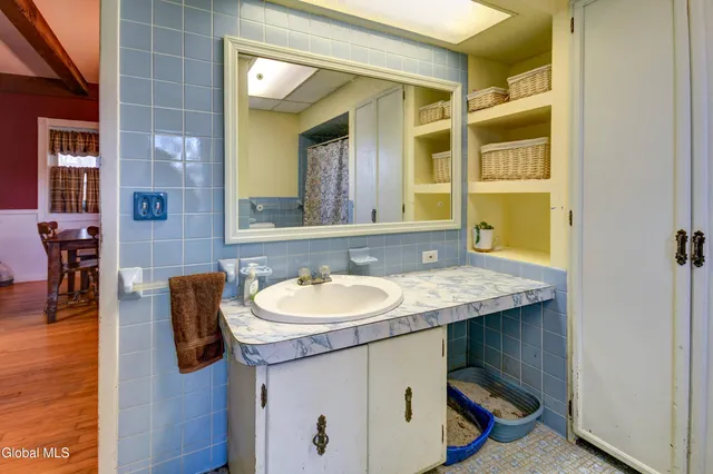 $369,000 | 412 Auriesville Road, Glen, NY 12072