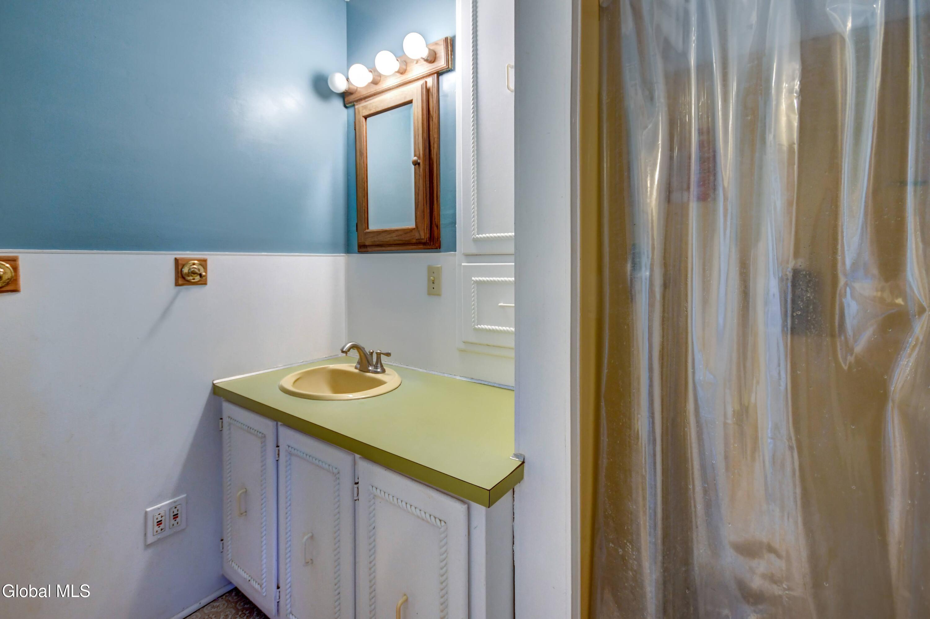 412 Auriesville Road Glen, NY 12072 - Photo 44 of 66 412 Auriesville Rd-35