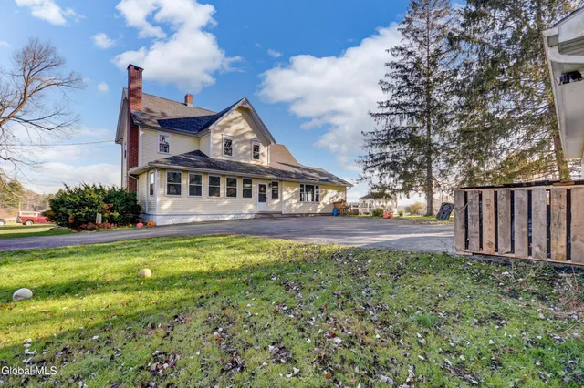 $369,000 | 412 Auriesville Road, Glen, NY 12072