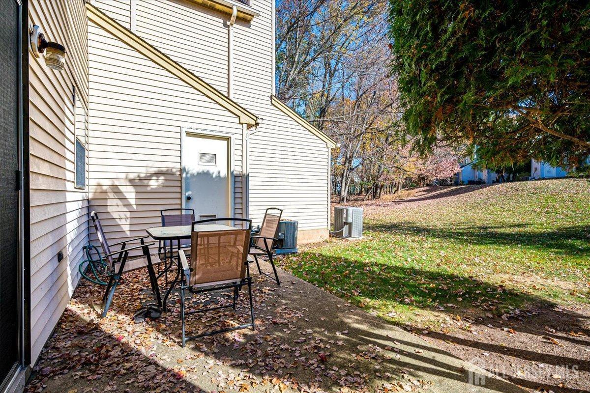 602 Maplecrest Road Edison, NJ 08820 - Photo 33 of 42 a view of a house with backyard and sitting area