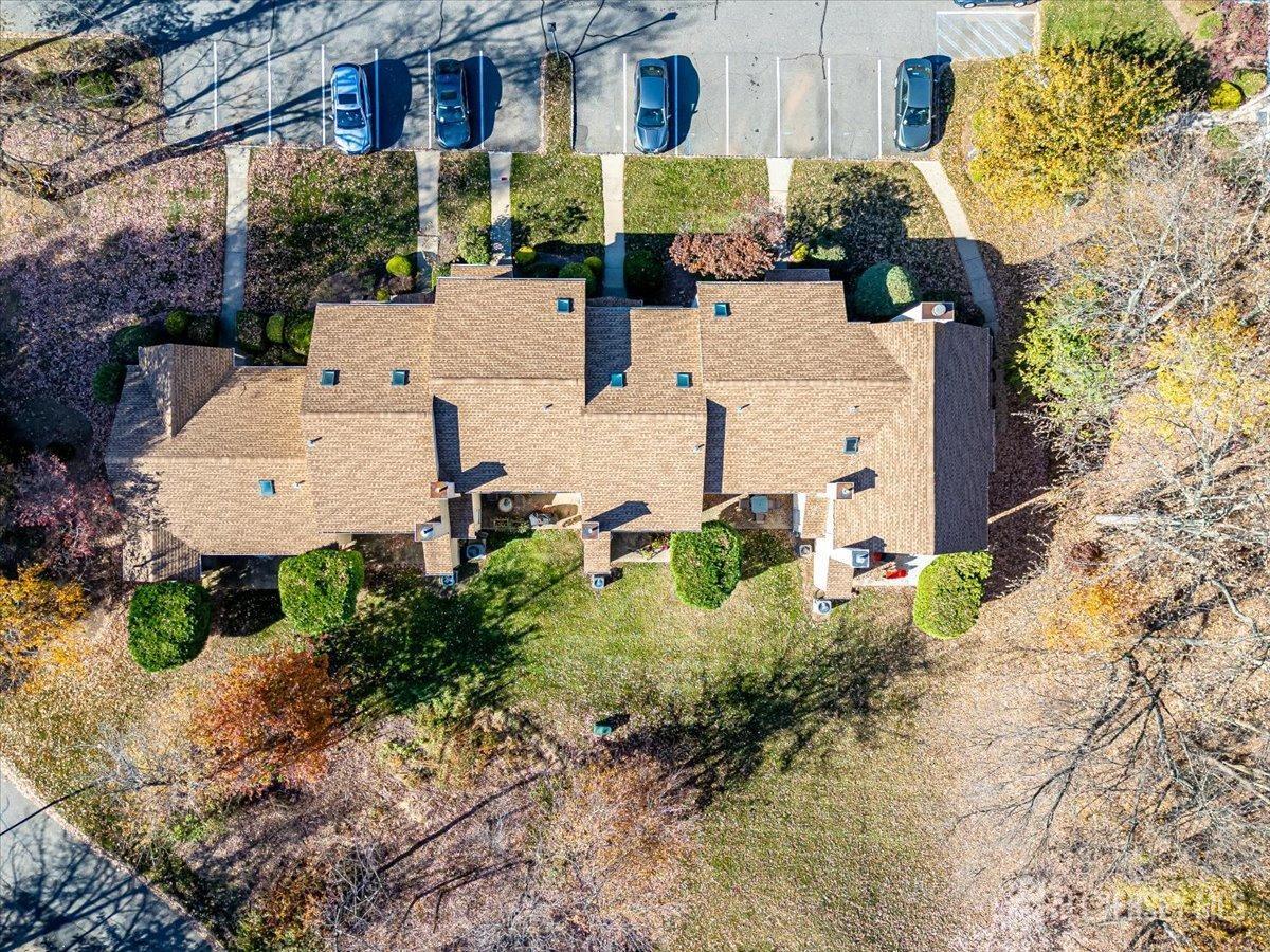 602 Maplecrest Road Edison, NJ 08820 - Photo 37 of 42 a view of a house with a yard and sitting area