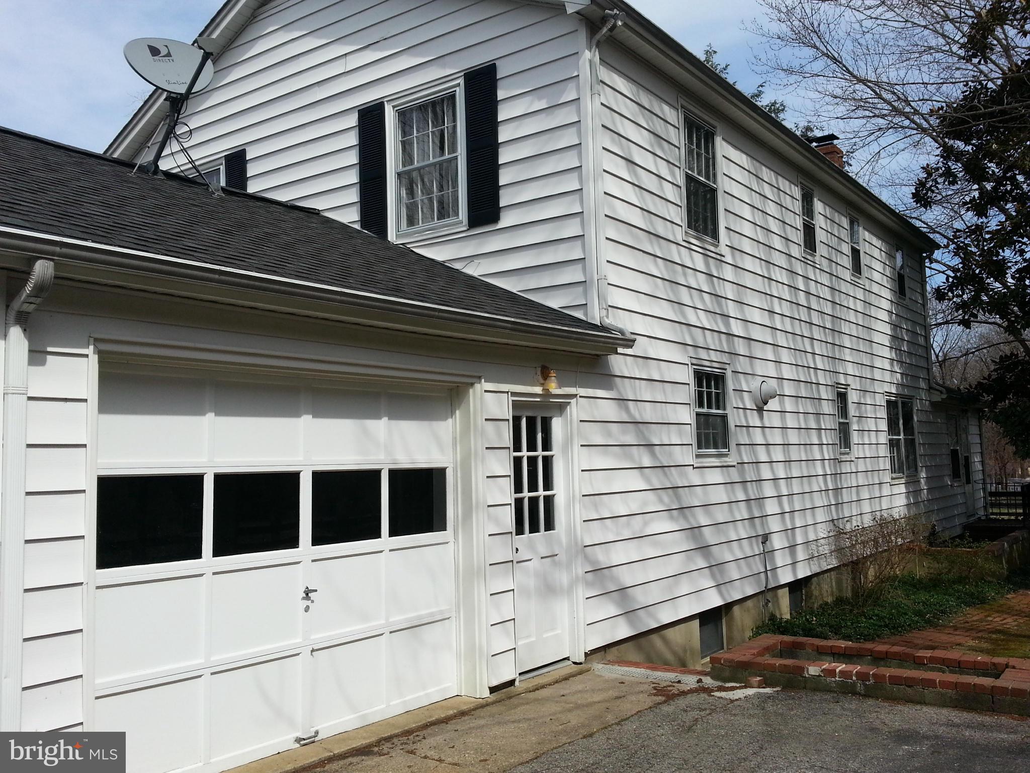 913 Melvin Road Annapolis, MD 21403 - Photo 3 of 22 Exterior (Rear)