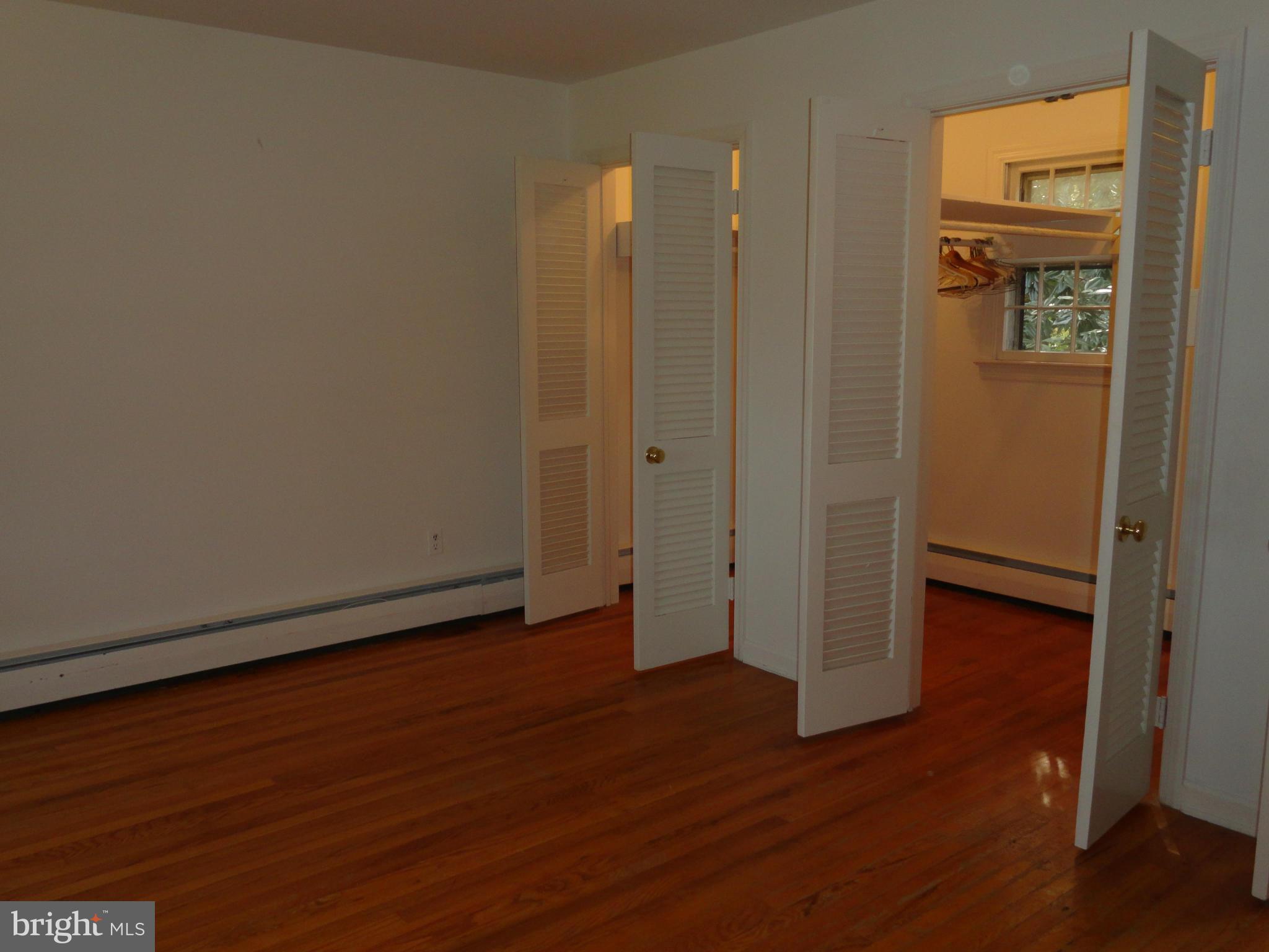 913 Melvin Road Annapolis, MD 21403 - Photo 8 of 22 Bedroom (Master)