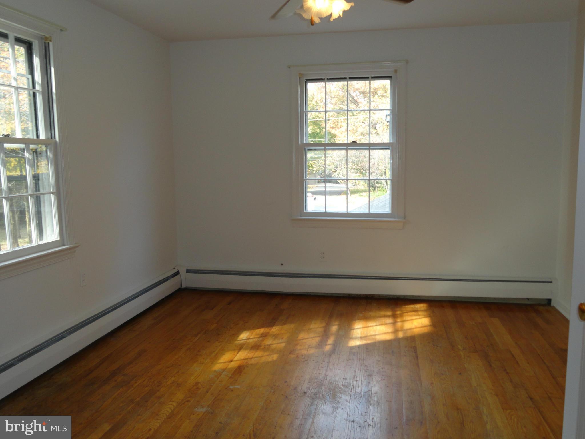 913 Melvin Road Annapolis, MD 21403 - Photo 10 of 22 Bedroom