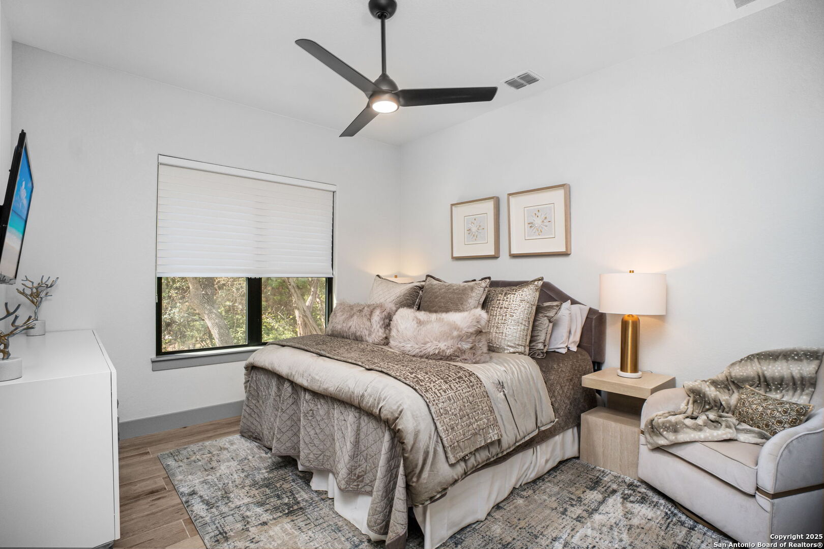 2016 Brunello New Braunfels, TX 78132 - Photo 31 of 53 a bedroom with a bed and a couch