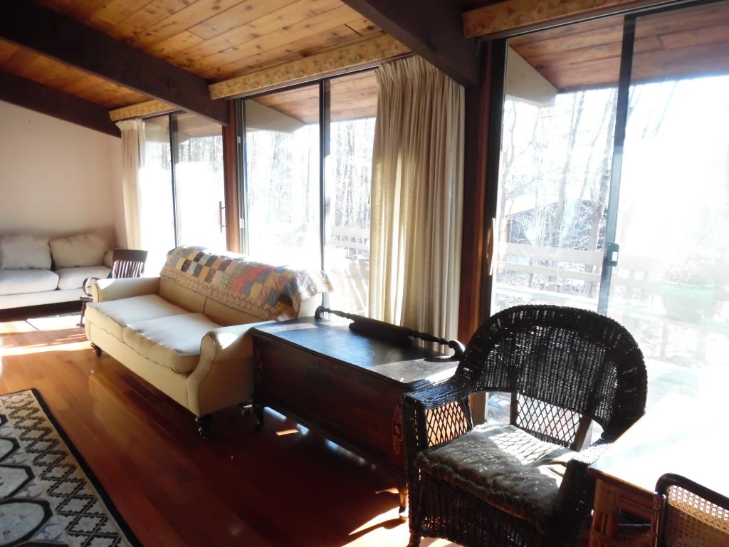 626 Wheelock Road Hartford, VT 05059 - Photo 3 of 10 Gallery Image 3