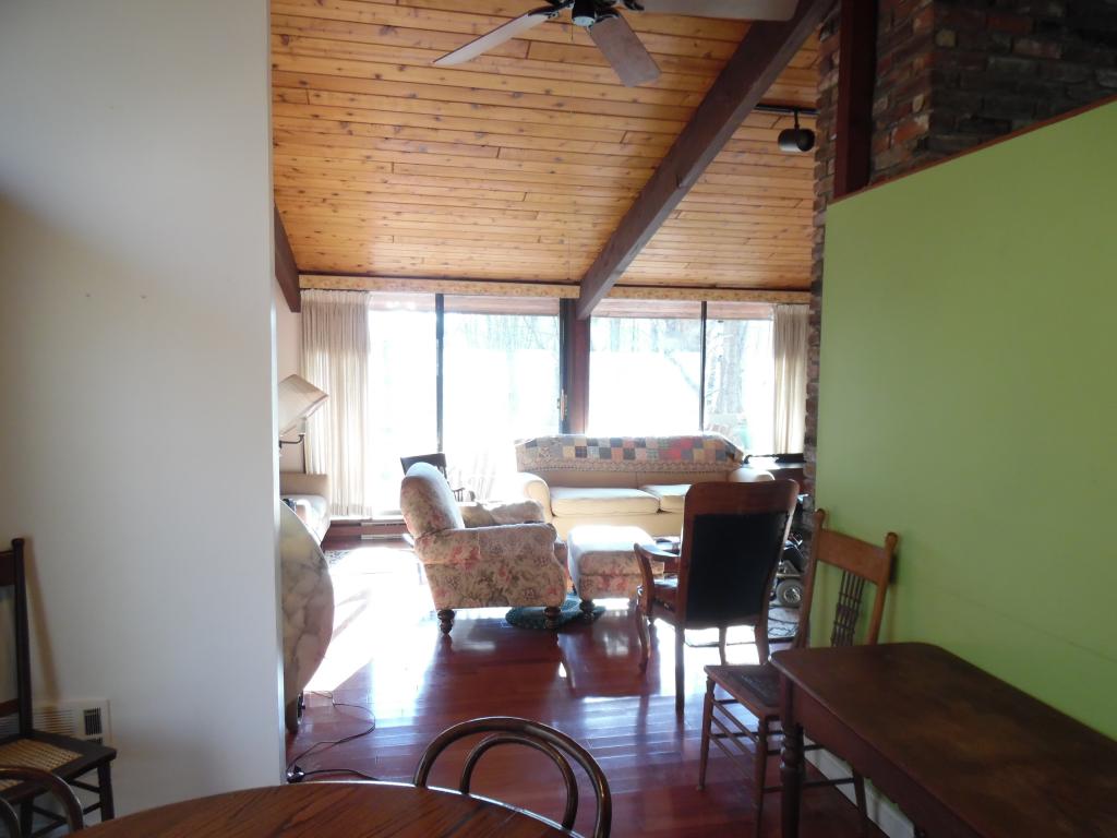 626 Wheelock Road Hartford, VT 05059 - Photo 9 of 10 Gallery Image 9