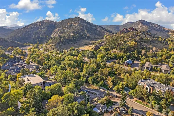 $195,000 | 350 Arapahoe Avenue, Unit 17, Boulder, CO 80302