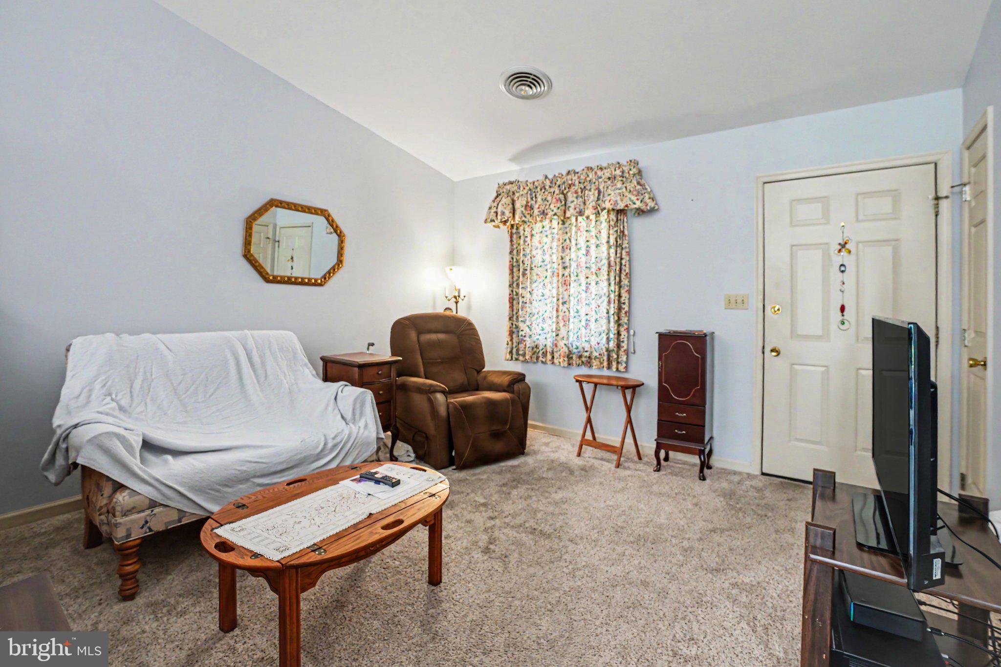 1208 Progress Road Chambersburg, PA 17201 - Photo 2 of 31