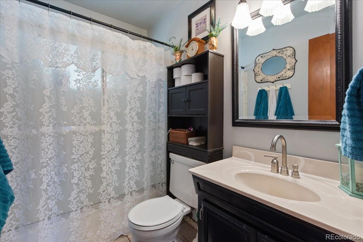 6995 Ruth Way Denver, CO 80221 - Photo 8 of 20 Gallery Image 8