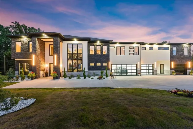 a view of outdoor space yard and patio